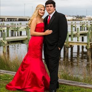 Red mermaid prom dress